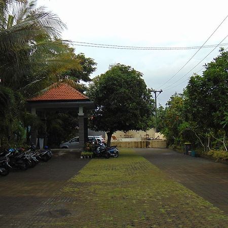 Ayu Guna Inn Pecatu  Exterior photo